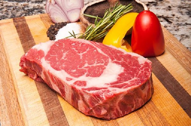 Thăn vai bò Mỹ chứa nhiều vitamin và khoáng chất